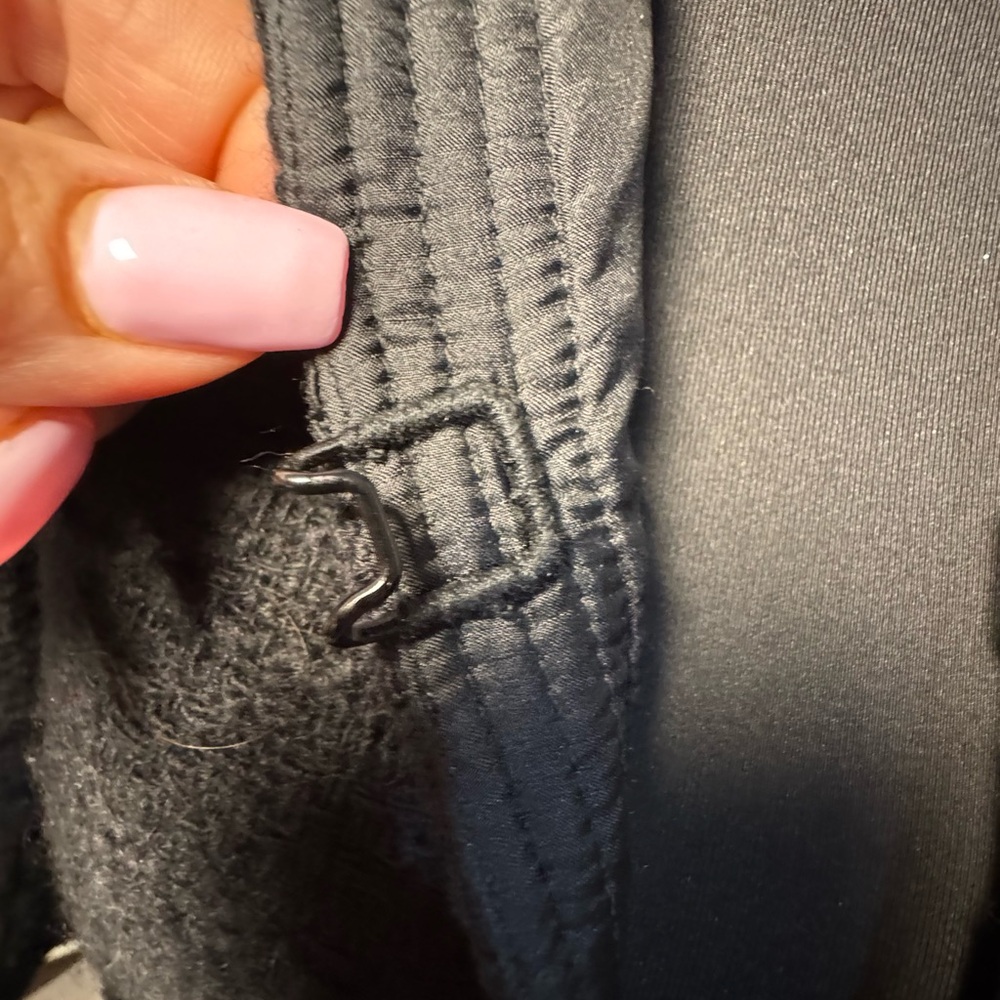 Vince Elegant Black Textured Jacket - Picture 5 of 6